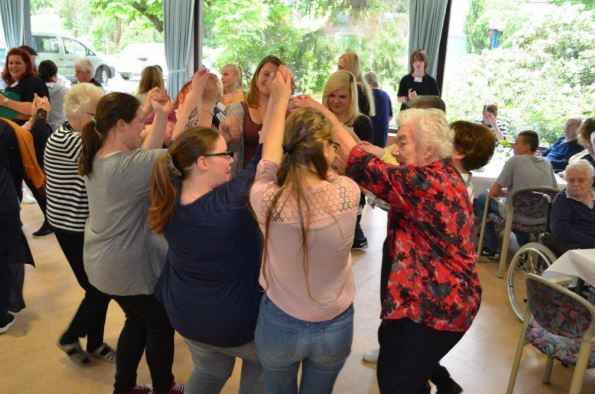 Tanzcafé 2016