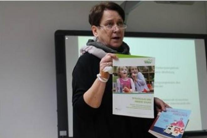 Vortrag von  Frau Bernsdorf von der DRK Kindertagesstätte Hankesbüttel I im Haus der kleinen Forscher